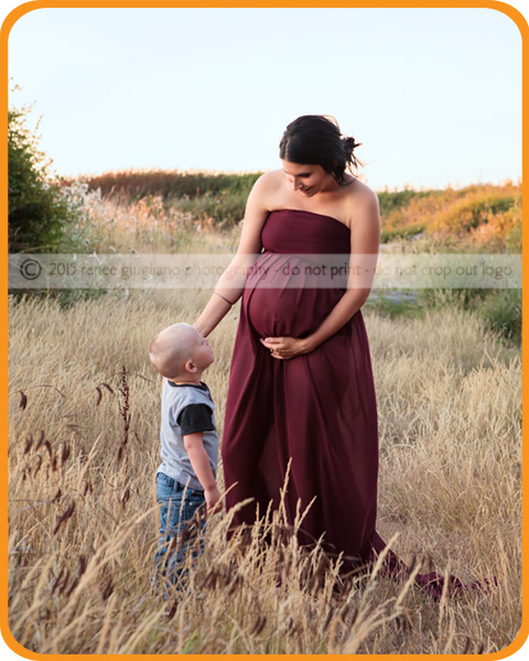 © 2015 Renee Giugliano Photography  Renee Giugliano Photography, Oak Harbor, WA Photographer specializing in Pregnancy, Newborn & Children
